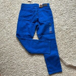 Nwt Levi’s women mid rise jeans size 4P blue skinny